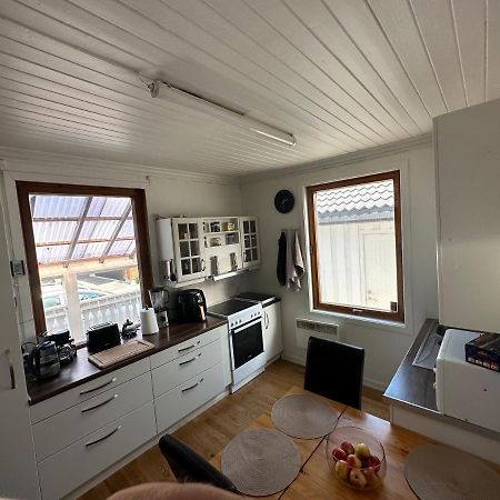 Oslo Guest House Twin & Family Room Kjeller Bagian luar foto