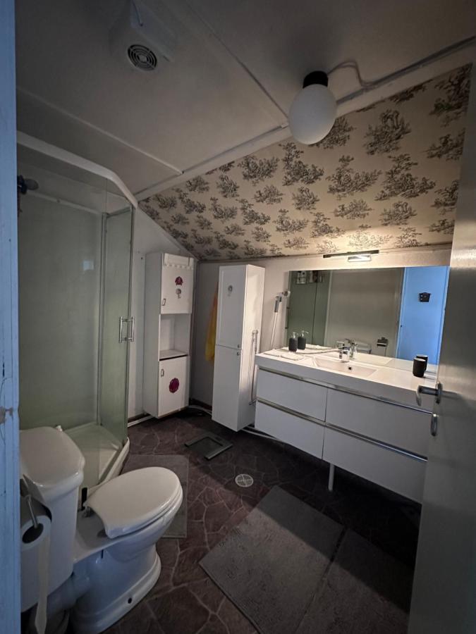Oslo Guest House Twin & Family Room Kjeller Bagian luar foto